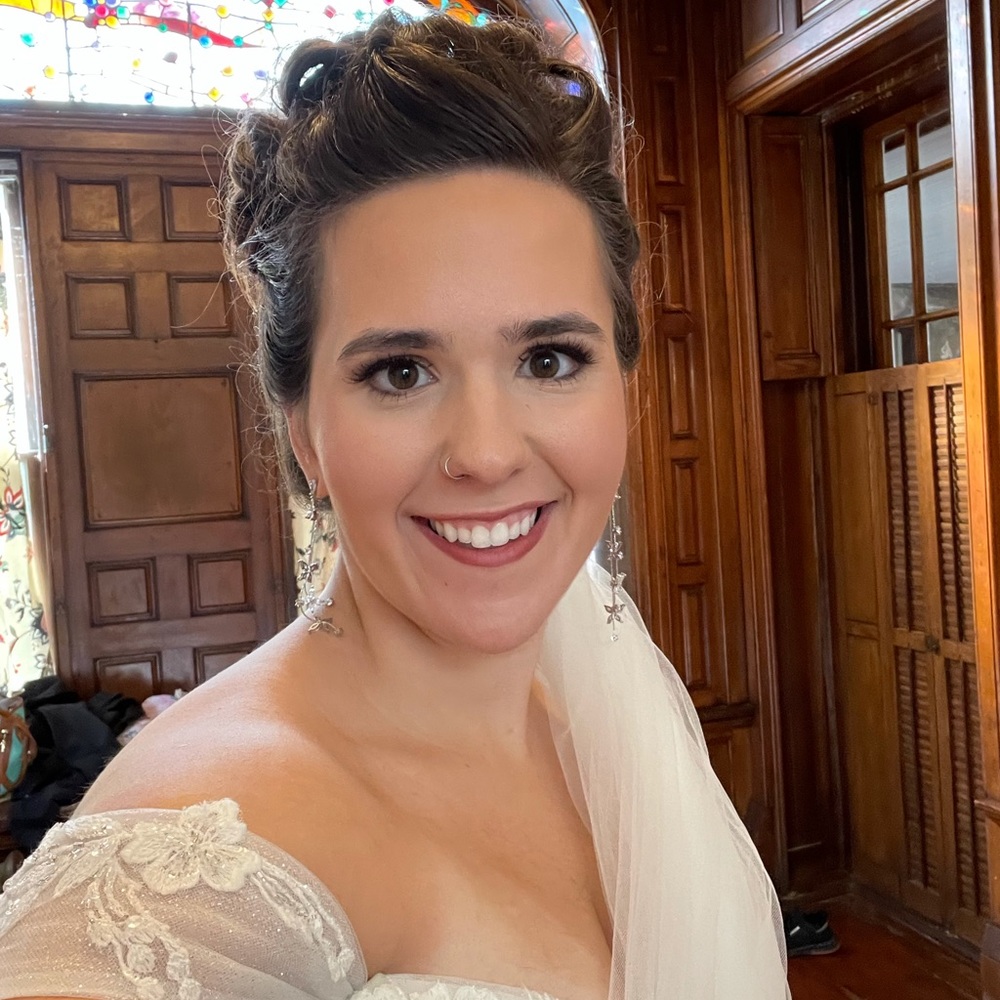 Meet your Posher, Andrea